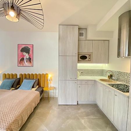 Luxury Panda Apartment In Old Town Краков Экстерьер фото