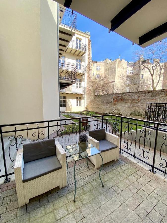 Luxury Panda Apartment In Old Town Краков Экстерьер фото