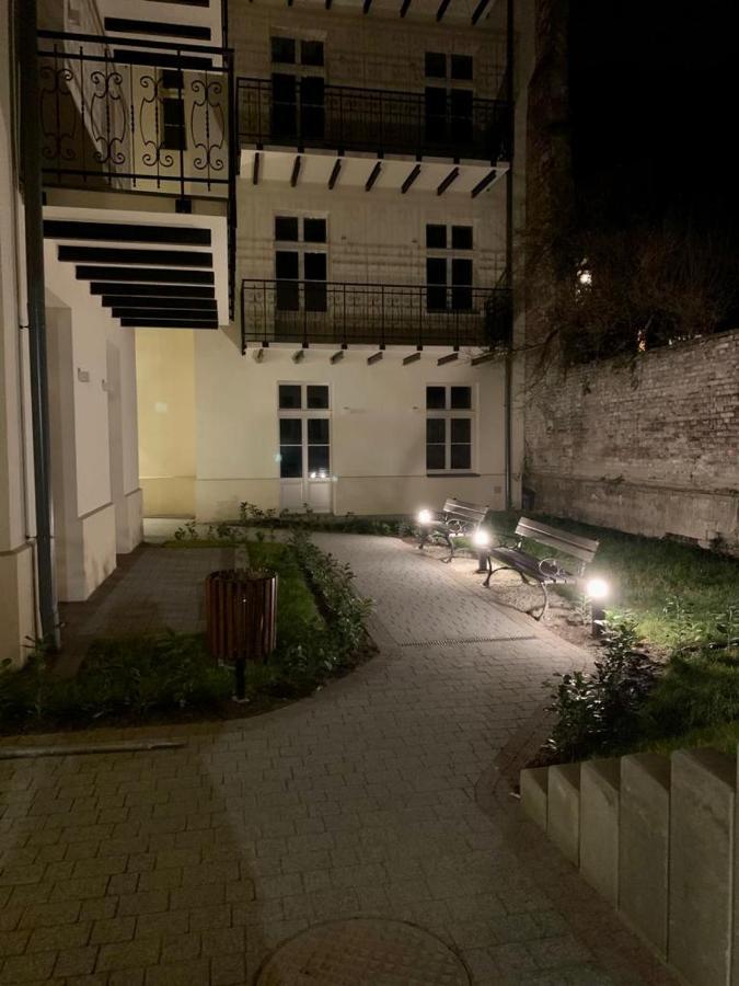 Luxury Panda Apartment In Old Town Краков Экстерьер фото