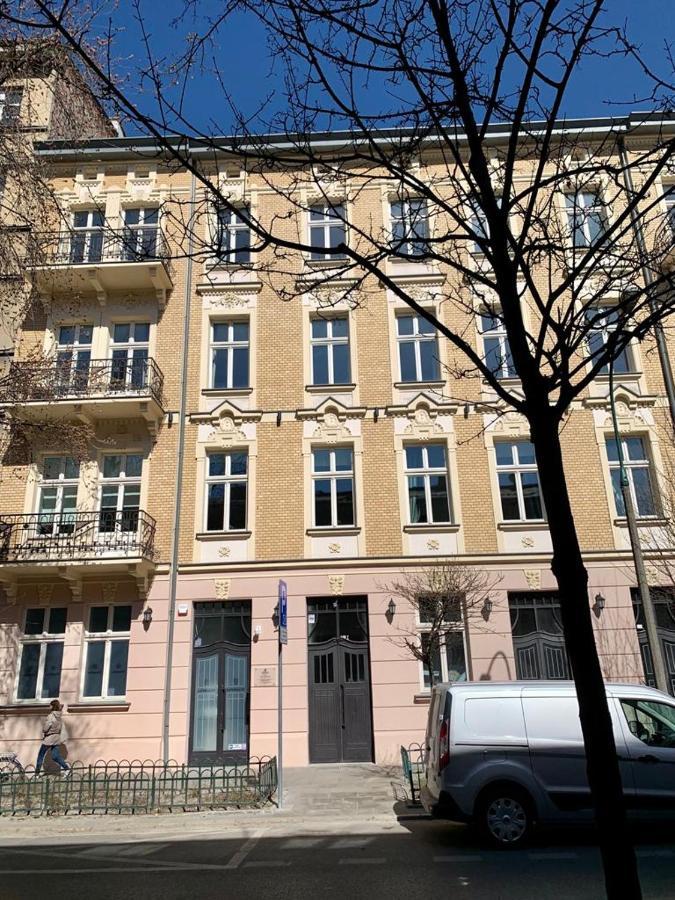 Luxury Panda Apartment In Old Town Краков Экстерьер фото